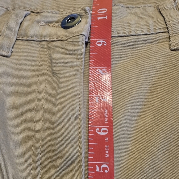 Tan Straight Leg Cropped Pants Unknown Brand Women's 8 Back Embroidery & Studs - Picture 9 of 13